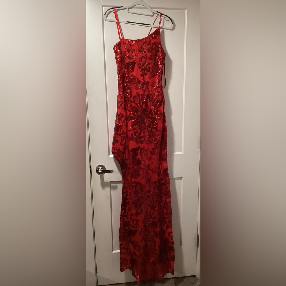NWOT B Darlin Size M Red Long Sequin Gown